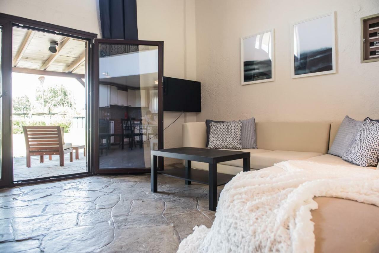 White Blossom Villa #Fourka Skála Foúrkas エクステリア 写真